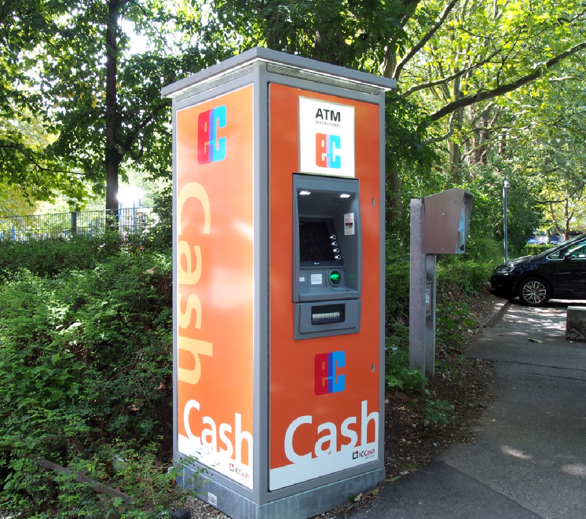 Geldautomat in einer Gemeinde – Installationsbeispiel 6